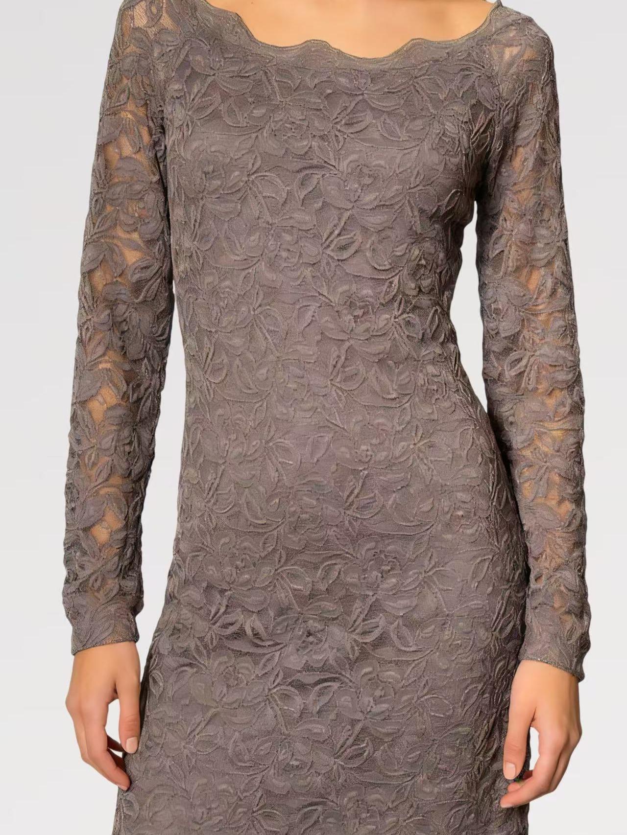 Abito Corto in Pizzo Elasticizzato Manica Lunga Elegante con Scollatura Rotonda e Tessuto Morbido per Occasioni Speciali