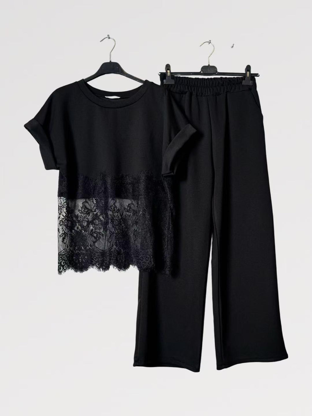 Coordinato “Eleganza in Pizzo” - Made in Italy Viscosa - maniche corte arricciate