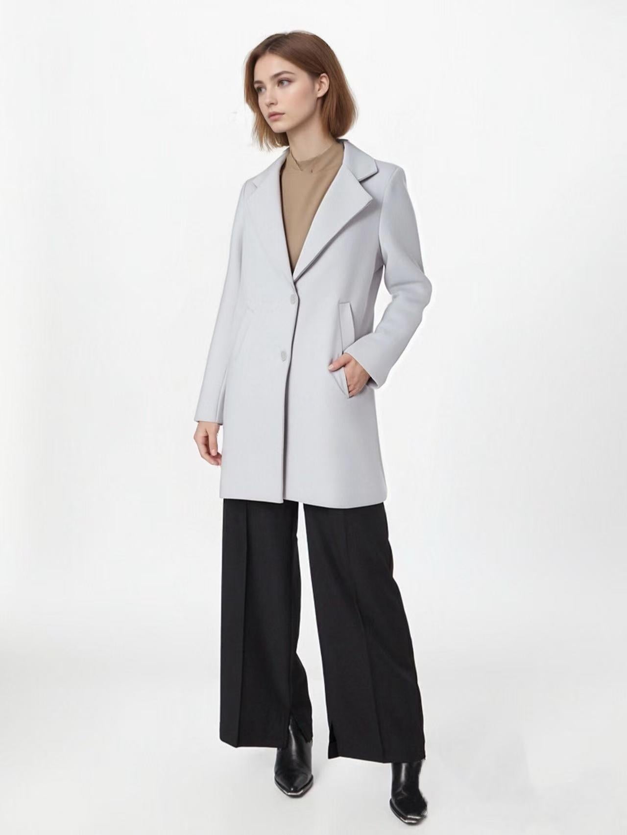 Cappotto Eleganza Classica - Made in Italy Stile Minimalista Raffinato con Bottoni Frontali e Tasche Laterali Versatile per Ogni Occasione