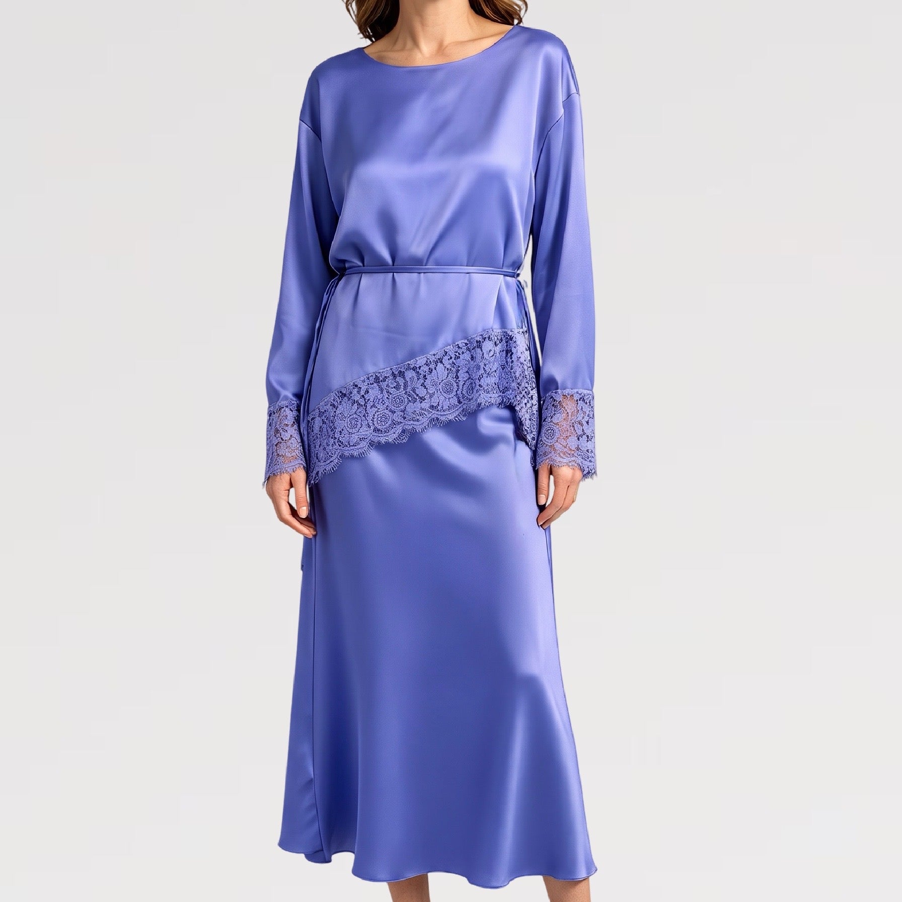 【Lady First】Blusa in Raso con Dettagli in Pizzo e Laccio Posteriore - Made in Italy