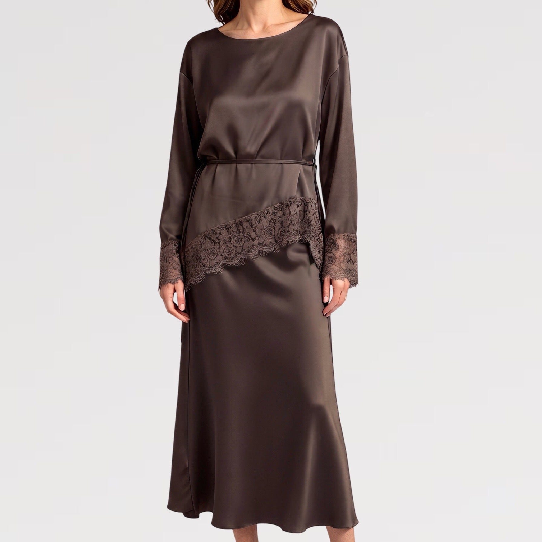 【Lady First】Blusa in Raso con Dettagli in Pizzo e Laccio Posteriore - Made in Italy