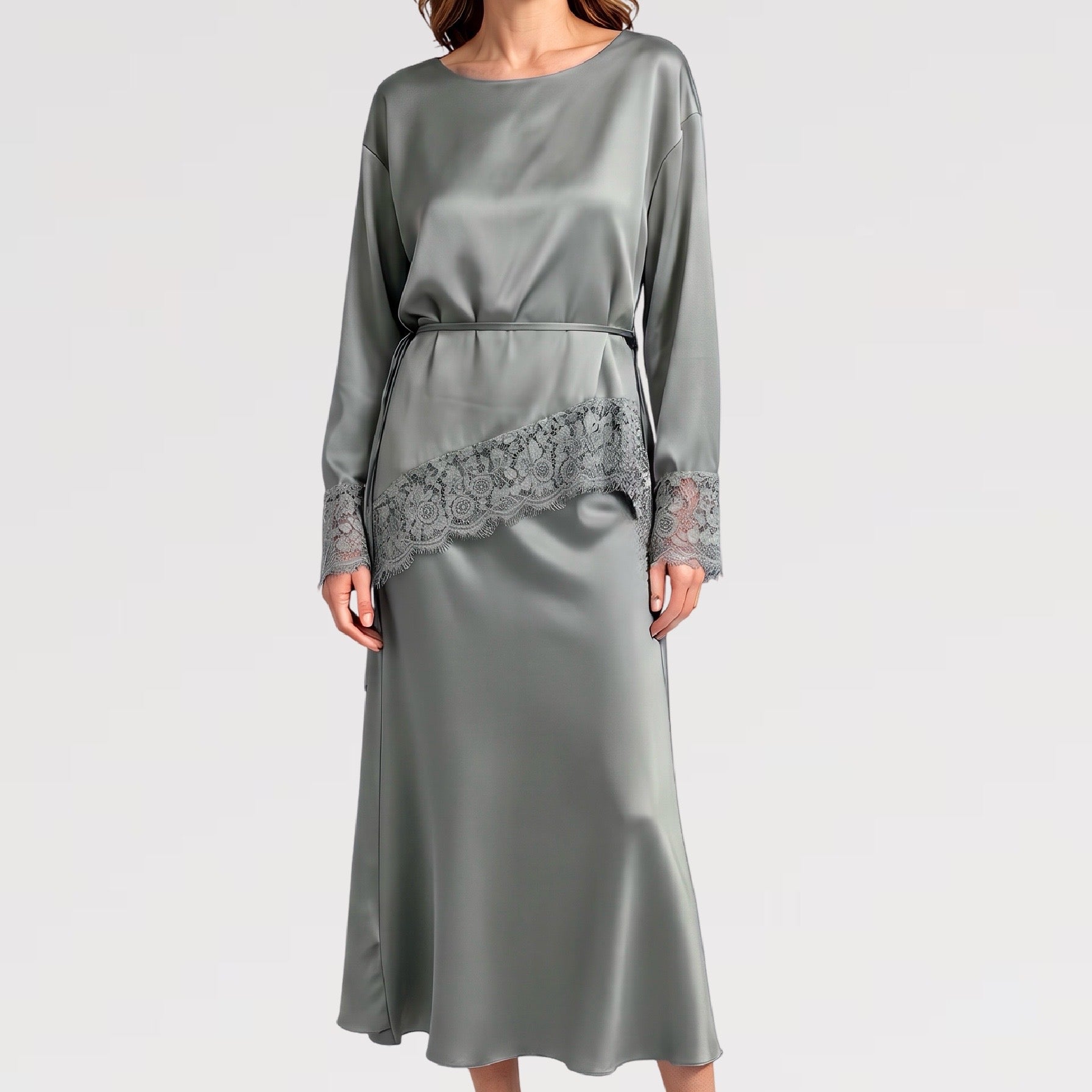 【Lady First】Blusa in Raso con Dettagli in Pizzo e Laccio Posteriore - Made in Italy