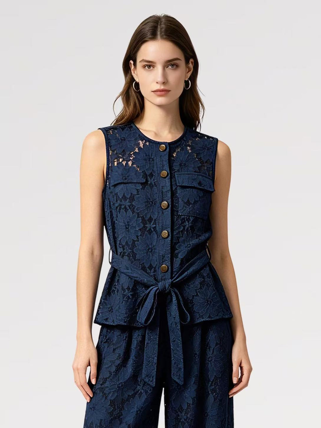 Completo Smanicato Pizzo – Top con Nodo & Pantalone Palazzo