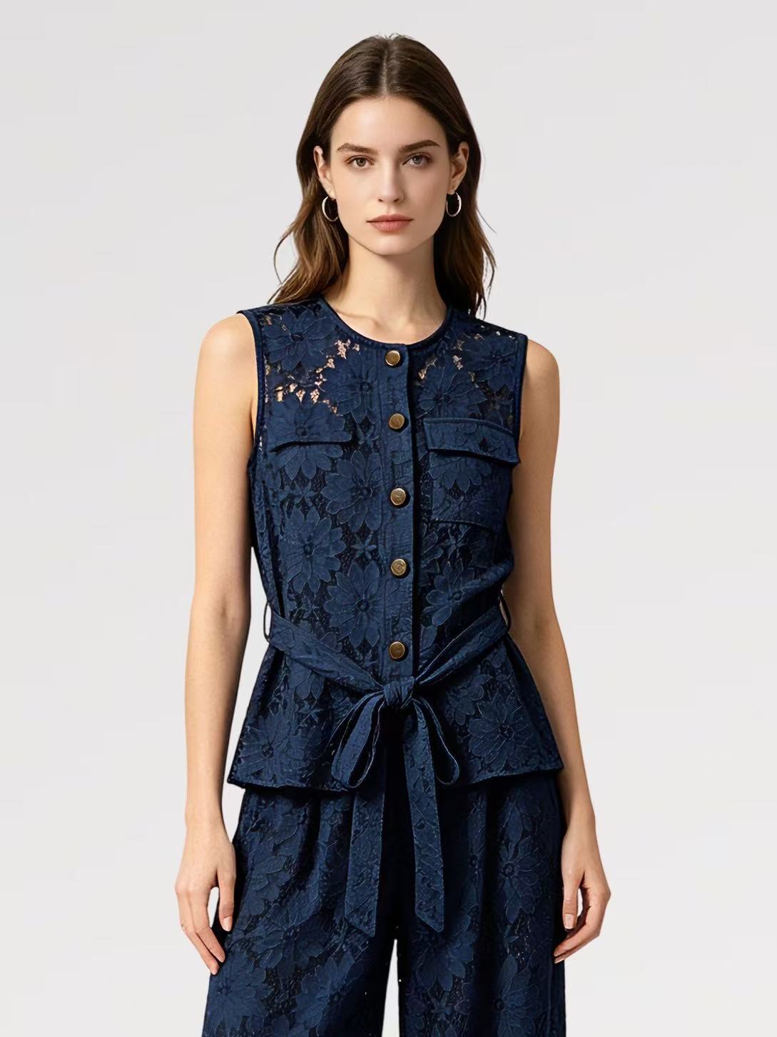 Completo Smanicato Pizzo – Top con Nodo & Pantalone Palazzo