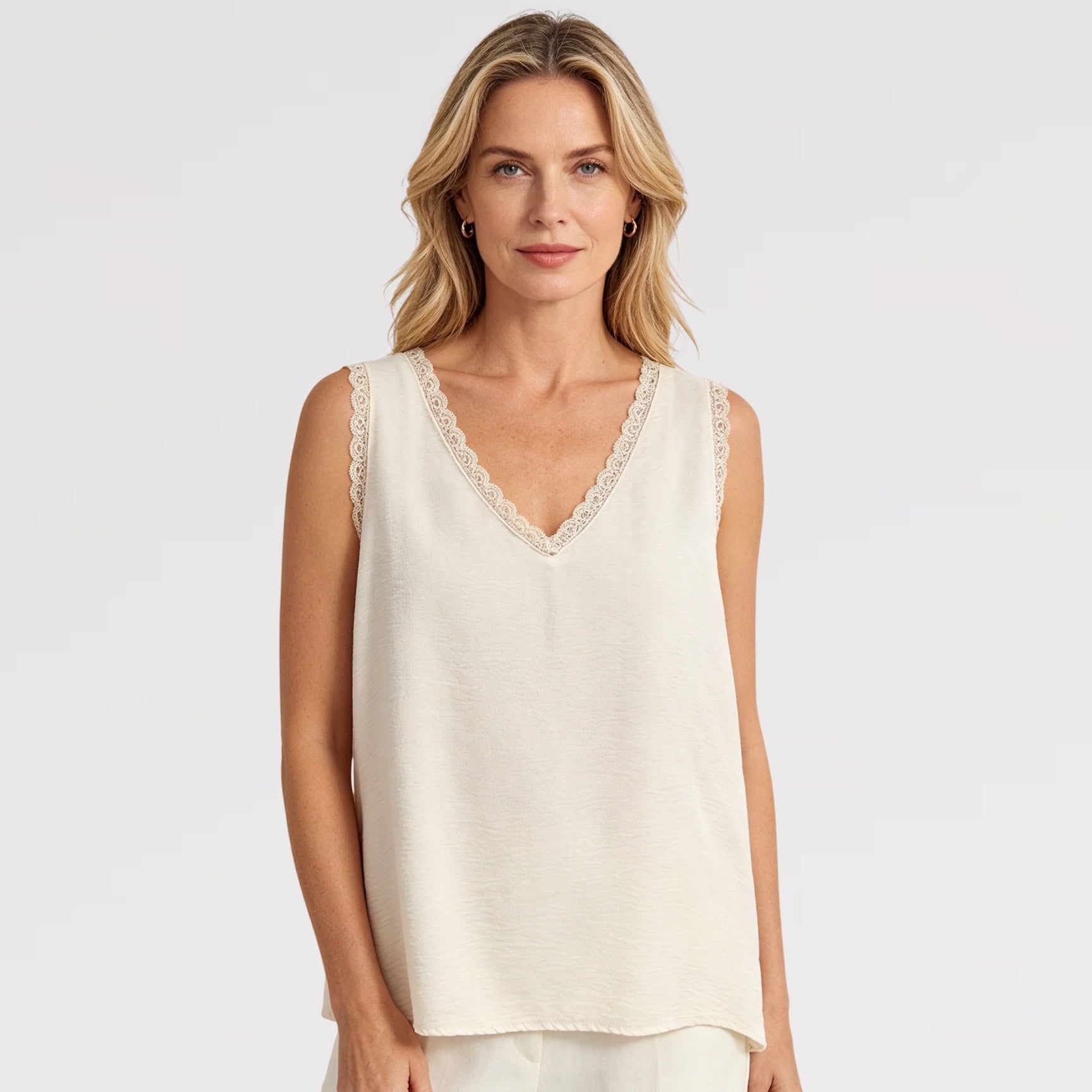 【Lady First】Canotta scollo V con pizzo Made in italy