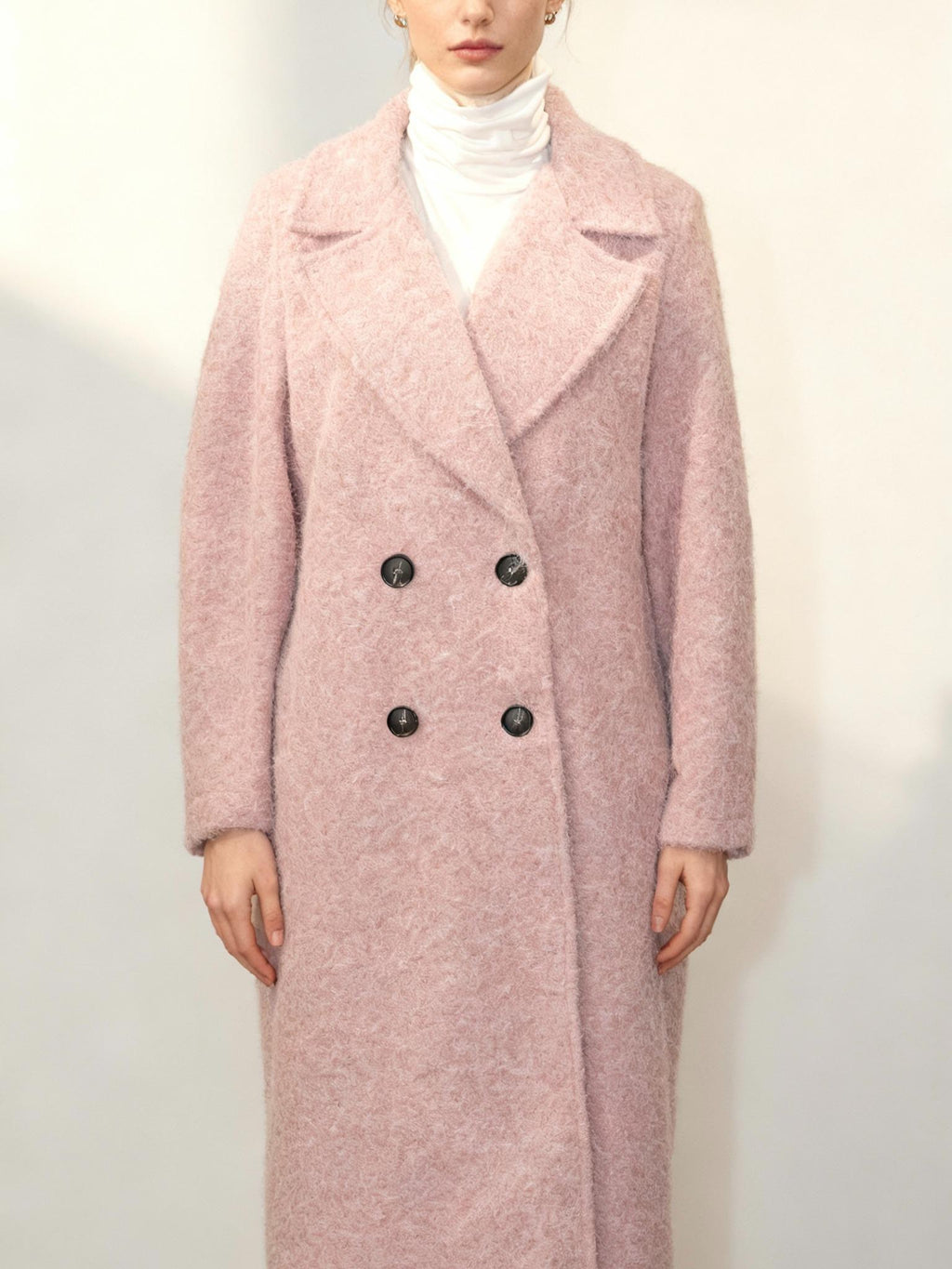 Maxi Cappotto in Bouclé - Made in Italy con Colletto Alto e Bottone Nero per Stile Elegante e Caldo Marrone Texture Morbida