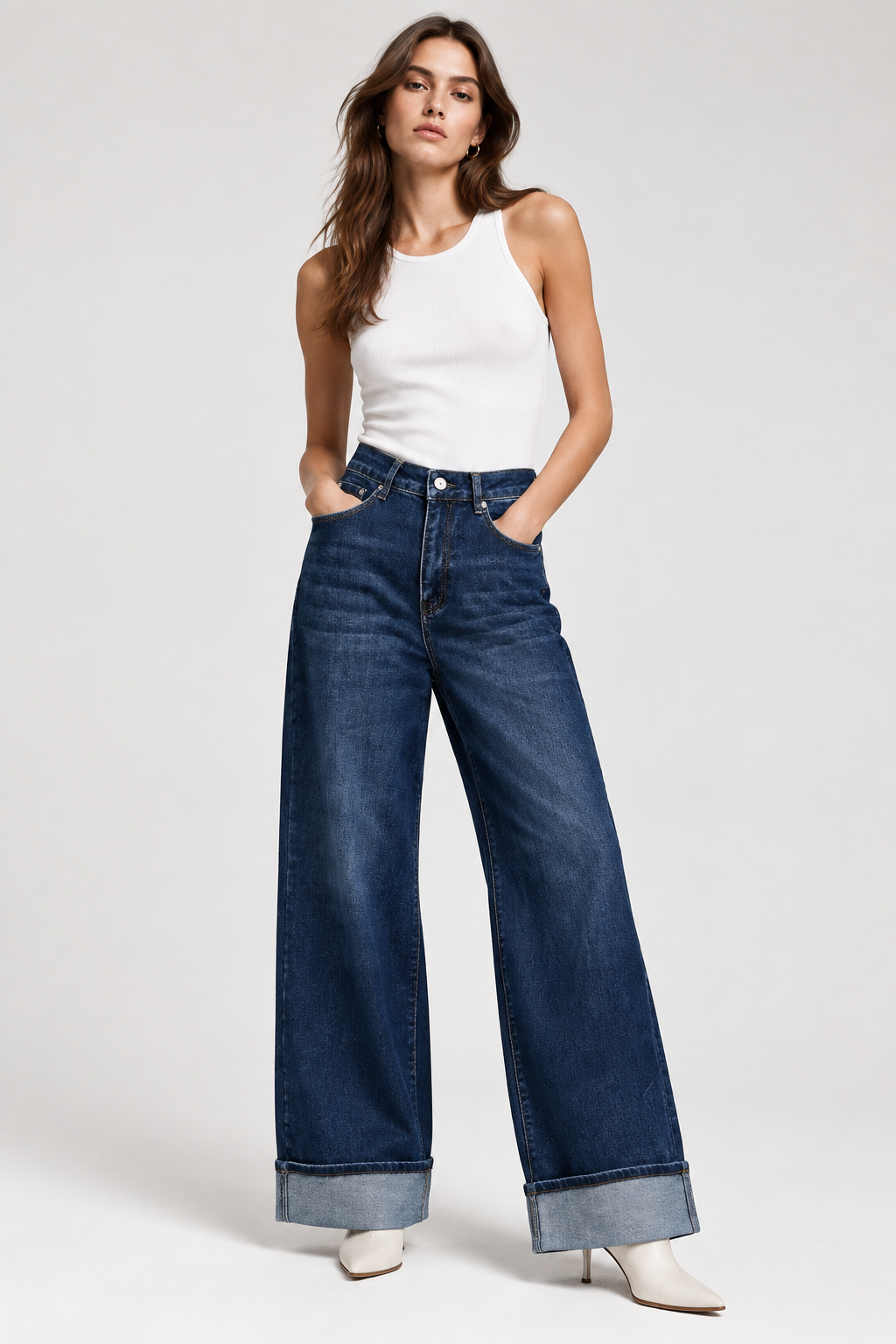 【Lady First】Jeans Wide Leg mit elastischem Bund aus Stretch-Denim mit umgeschlagenem Saum und fünf Taschen für eine natürliche Passform und einen lässigen Look