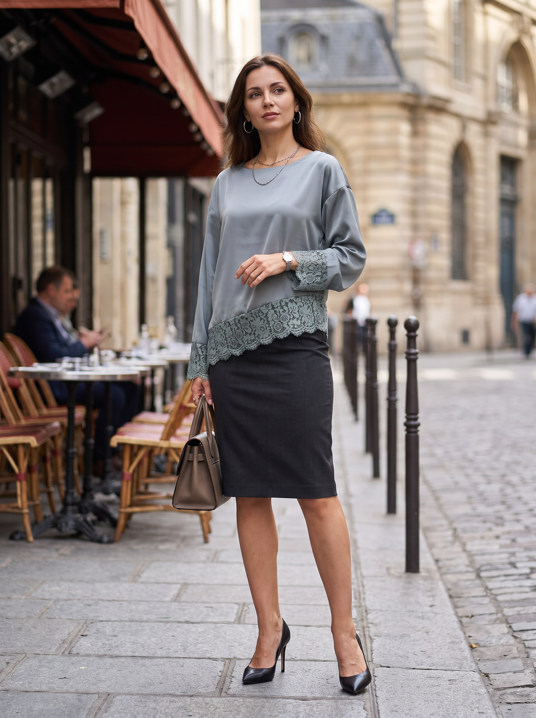 【Lady First】Blusa in Raso con Dettagli in Pizzo e Laccio Posteriore - Made in Italy