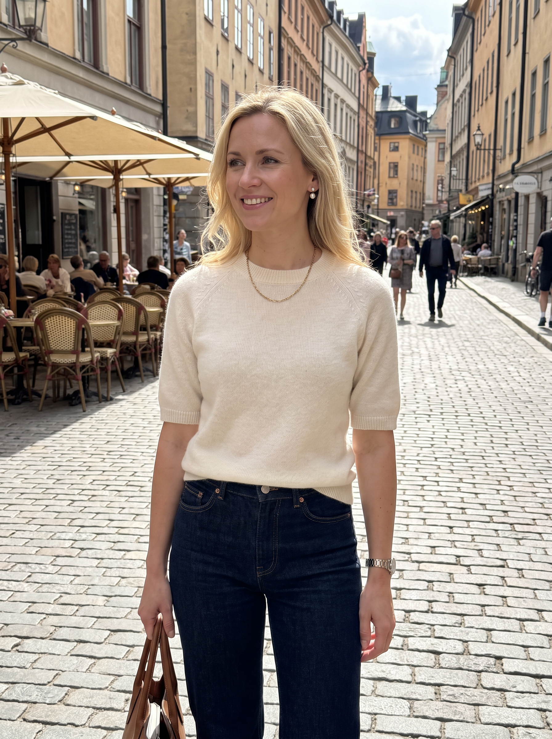 【Lady First】Maglia Nuvola Soft Made in Italy - Maglia a Manica Corta in Filato Morbido e Soffice - Ideale per Mezza Stagione o Sotto Giacca - Larghezza 96 cm, Lunghezza 60 cm