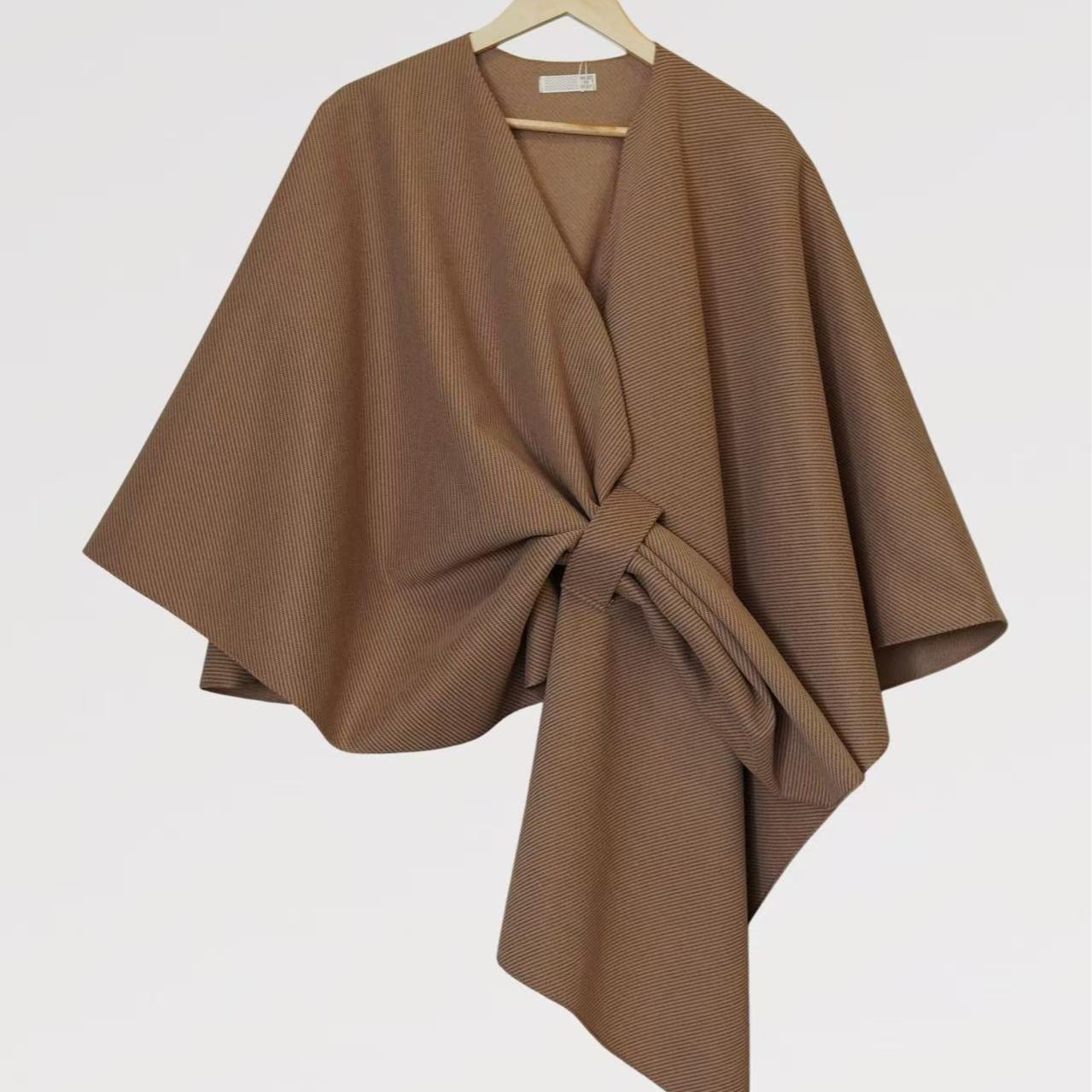Maxi Mantella Fiocco Cammello - Made in Italy, Tessuto Caldo e Leggero, Taglio Morbido, Perfetto per Maglioni e Camicie, Taglia Unica, Eleganza e Comfort