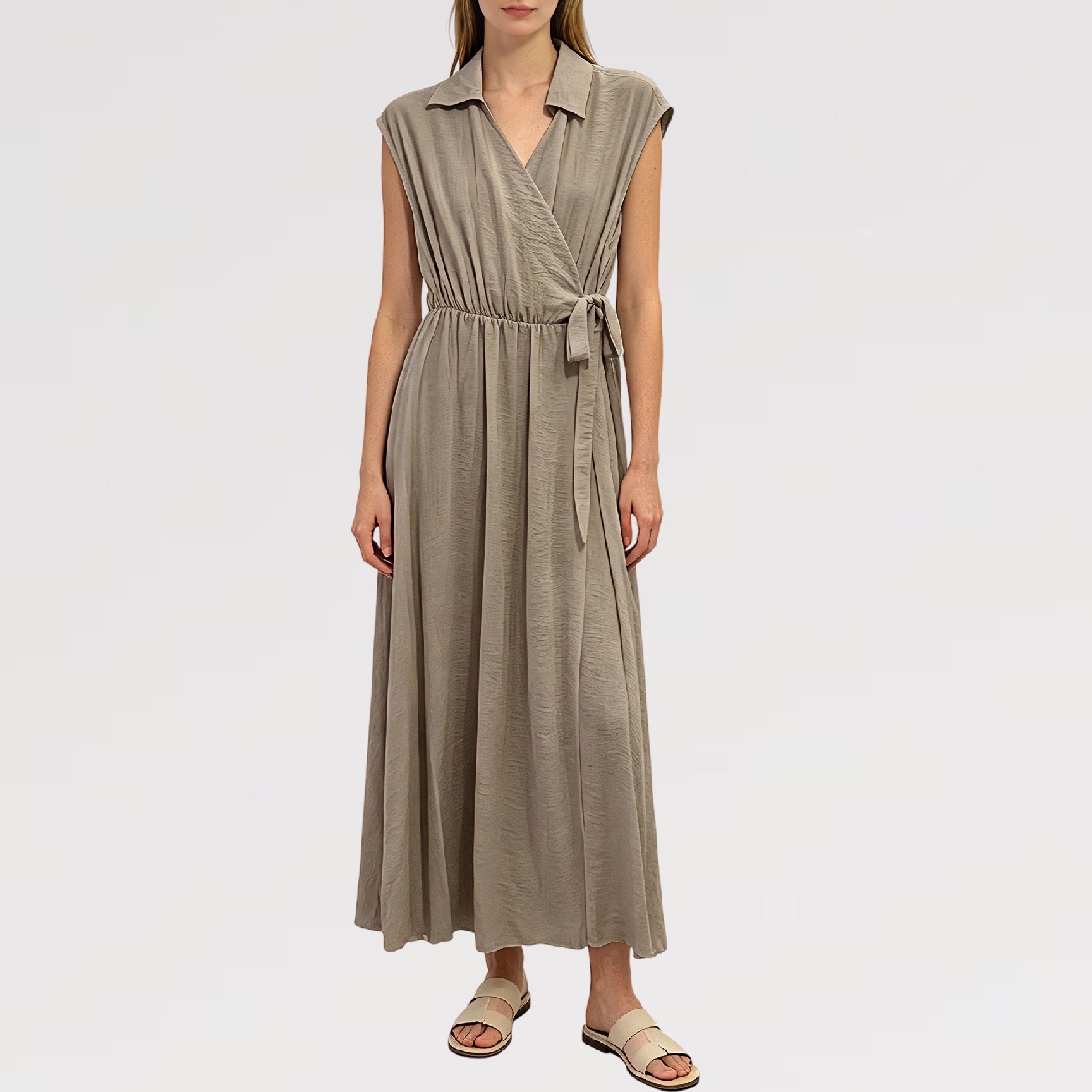 【Lady First】Abito TERESA  lungo senza maniche collare camicia 100% viscosa avvolgente vita regolabile -made in italy