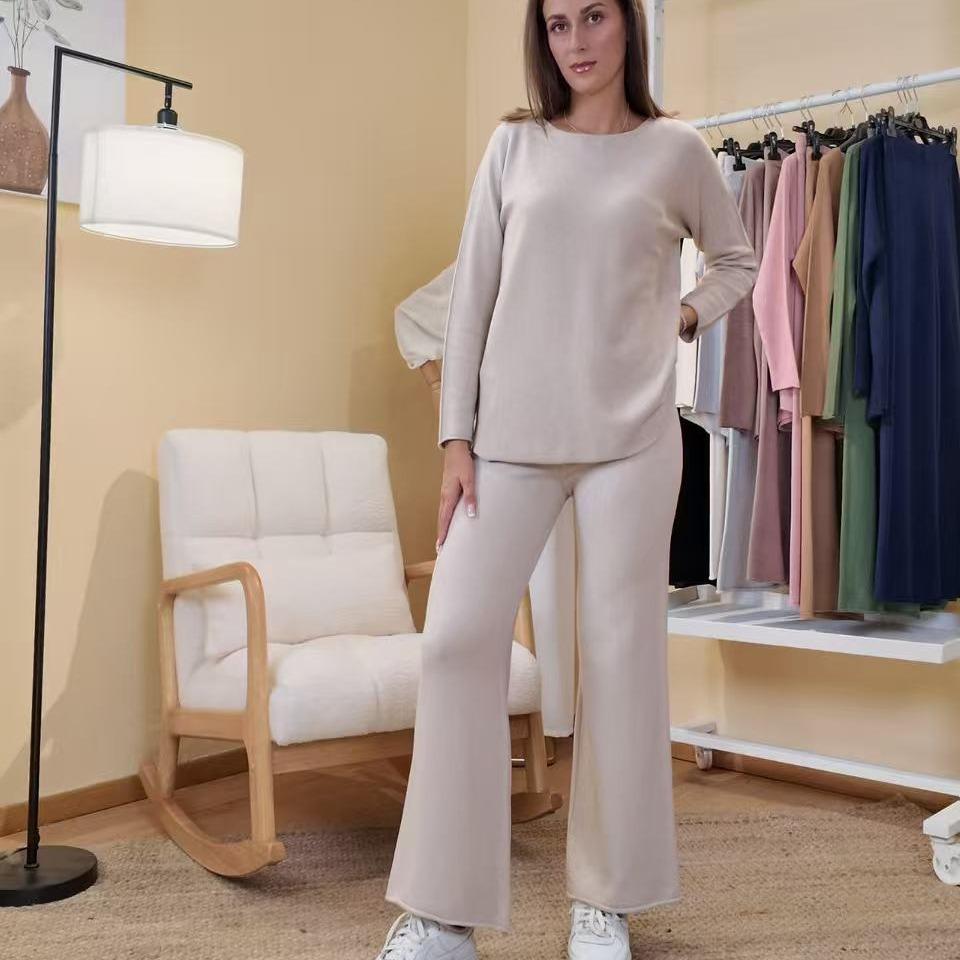 Completo Maglia e Pantalone One Size in Comodità Unica per Stile Elegante e Versatile