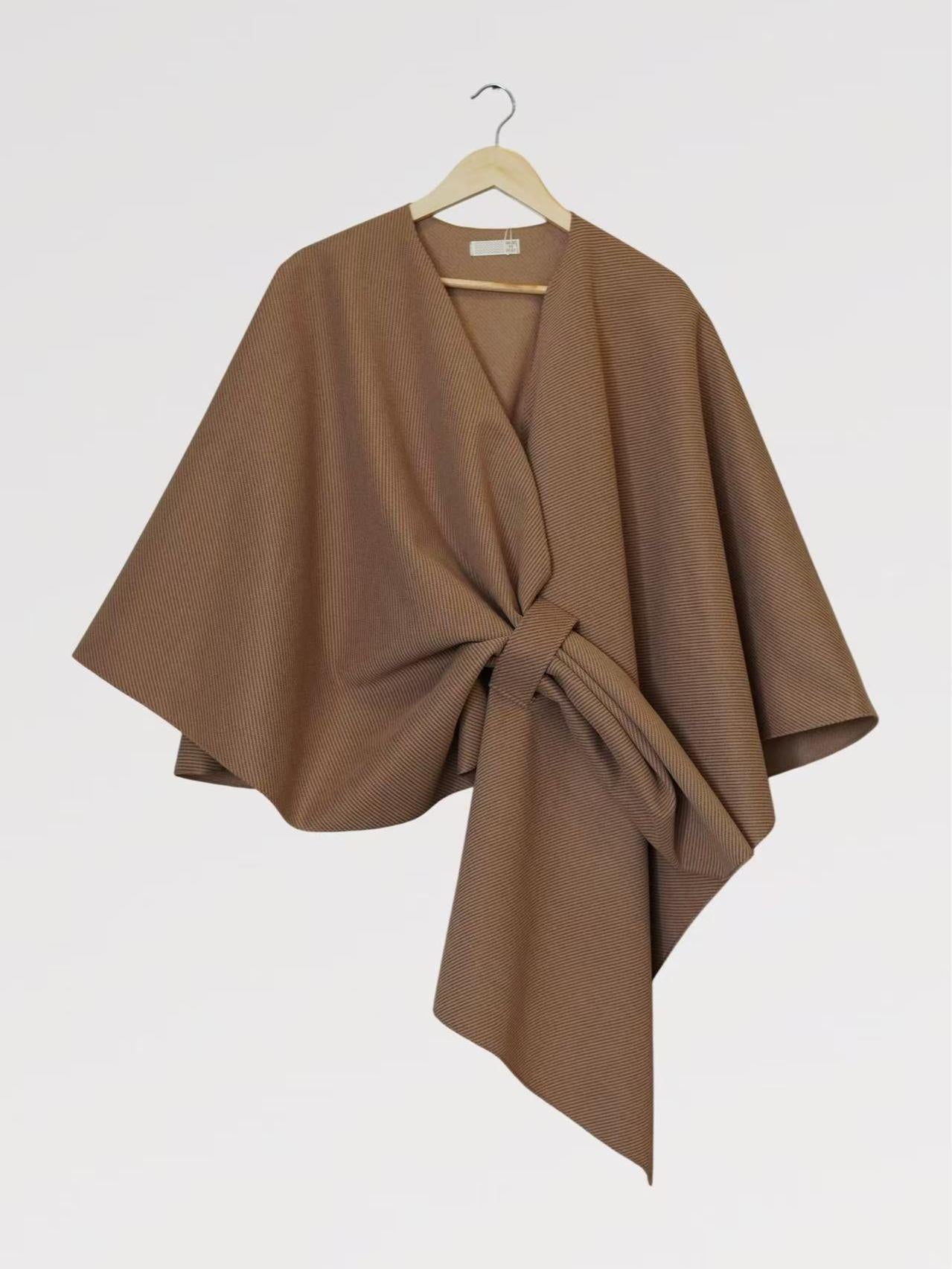 Maxi Mantella Fiocco Cammello - Made in Italy, Tessuto Caldo e Leggero, Taglio Morbido, Perfetto per Maglioni e Camicie, Taglia Unica, Eleganza e Comfort