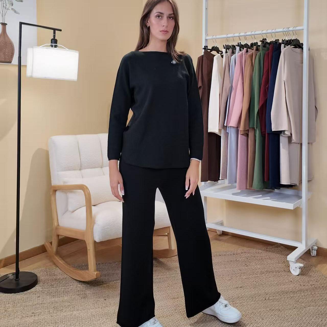 Completo Maglia e Pantalone One Size in Comodità Unica per Stile Elegante e Versatile