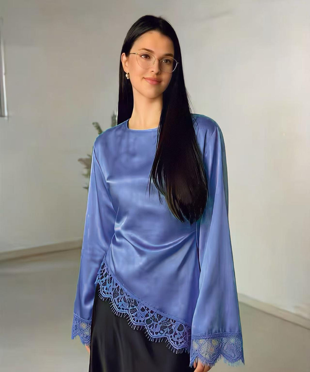 Blusa in Raso con Dettagli in Pizzo e Laccio Posteriore - Made in Italy