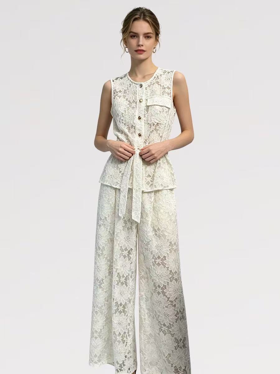 Completo Smanicato Pizzo – Top con Nodo & Pantalone Palazzo