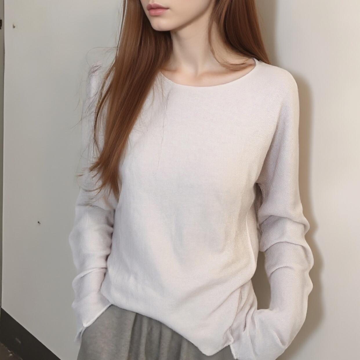 Maglia Basic in Viscosa Collo a Barchetta - Made in Italy