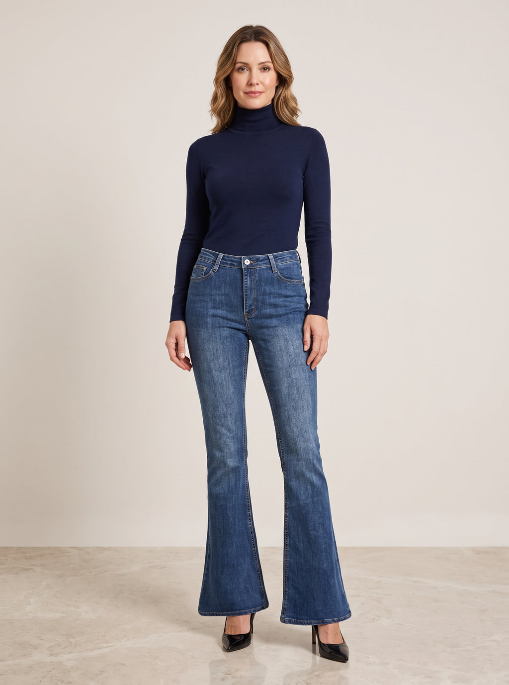【Lady First】Jeans "NOSTALGIA" Flare Push Up Elastisch Ausgestellte Passform aus Stretch-Denim mit fünf Taschen und Knopf- und Reißverschluss für eine eng anliegende Passform und Komfort