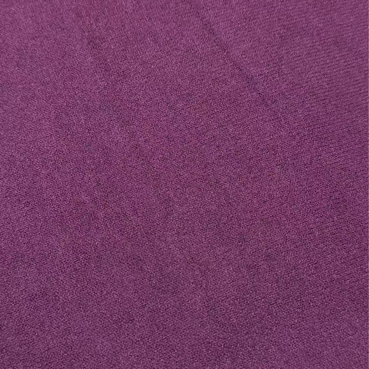 Completo Maglia e Pantalone One Size in Comodità Unica per Stile Elegante e Versatile