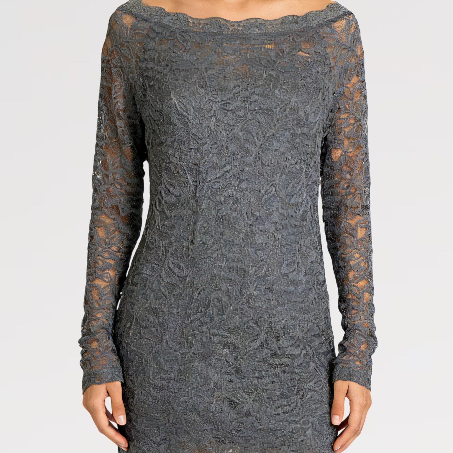 Abito Corto in Pizzo Elasticizzato Manica Lunga Elegante con Scollatura Rotonda e Tessuto Morbido per Occasioni Speciali