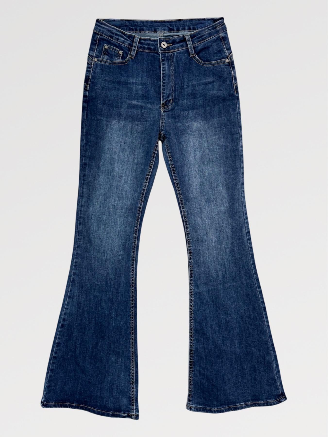 Jeans "NOSTALGIA" Flare Push UP Elastic Fit Svasato in Denim Elasticizzato con Cinque Tasche e Chiusura Bottone e Zip per Vestibilità Aderente e Comfort