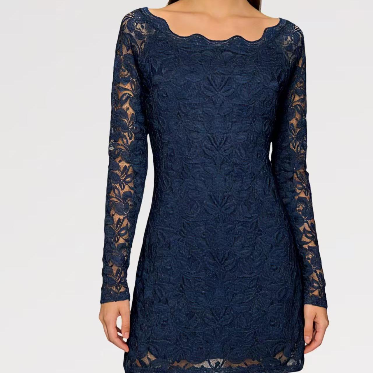 Abito Corto in Pizzo Elasticizzato Manica Lunga Elegante con Scollatura Rotonda e Tessuto Morbido per Occasioni Speciali