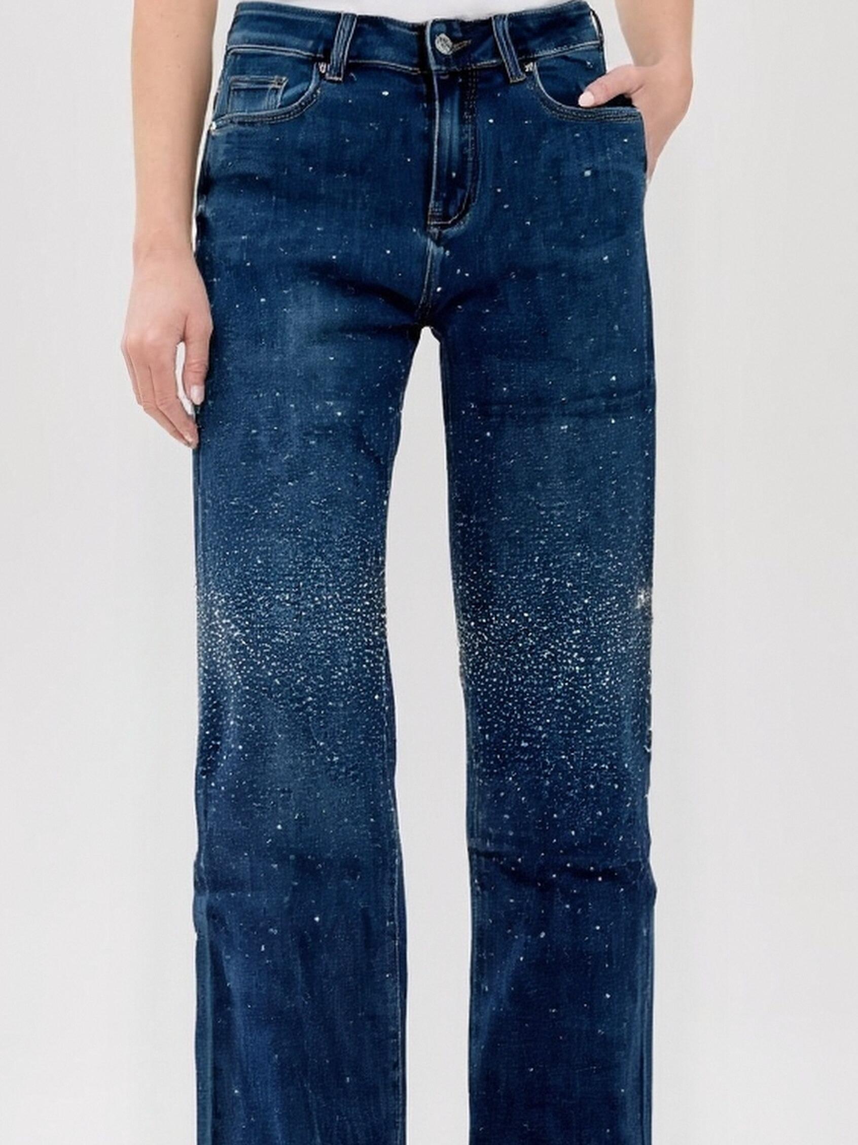 Jeans Blu con brillantini davanti e dietro per un look elegante e sofisticato