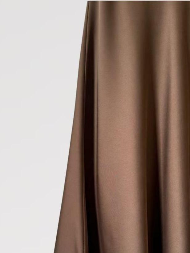 Gonna Lunga Effetto Raso Made in Italy con Finish Luminoso e Setoso Taglio Fluido e Elasticizzata per Comfort e Eleganza Perfetta per Occasioni Speciali